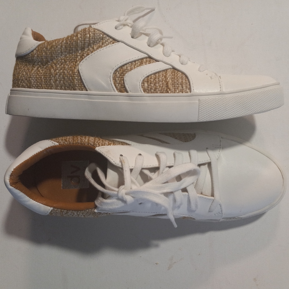 Dolce Vita Aldy sneakers
